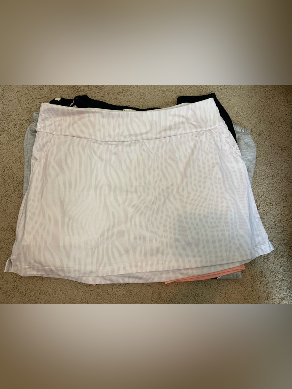 adidas Athletic Skort Women’s XL Pink White Abstract Print Built In Shorts